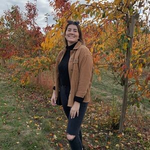 Meet your Posher, Vanessa